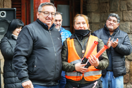 CHILECITO: ENTREGA DE CAMPERAS AL PERSONAL DE TRANSITO DE TODO EL DEPARTAMENTO