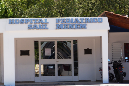 CHILECITO: UN PADRE DENUNCIA MALA ATENCIÓN EN EL HOSPITAL PEDRIÁTICO “NO PUEDE SER QUE POR ESTO NOS ESTÁN TRAYENDO AL NIÑO”